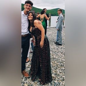 i am selling my prom dress from last year!!